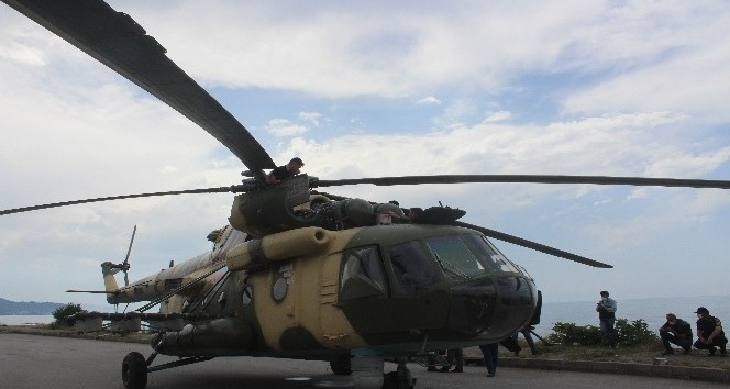 Giresun’a zorunlu iniş yapan askeri helikopter arızası giderilerek havalandı