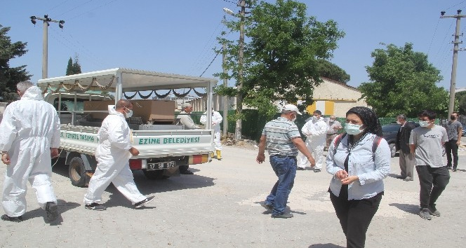 Covid-19, 10 gün arayla bir çifti hayattan kopardı