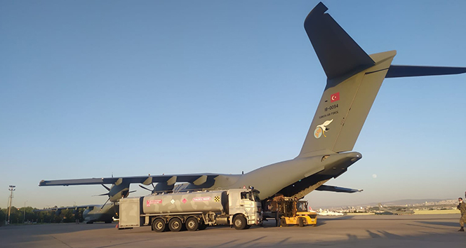 Türkiye Hindistan’a iki askeri kargo uçağı ile tıbbi yardım gönderdi