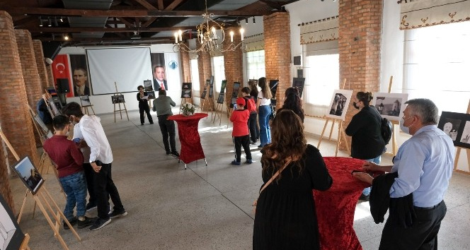 Altındağlı lise öğrencilerinden Mehmet Akif Ersoy sergisi