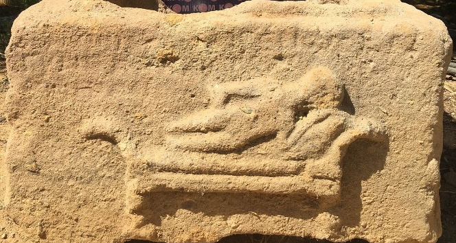 Roma dönemine ait çocuk lahiti bulundu