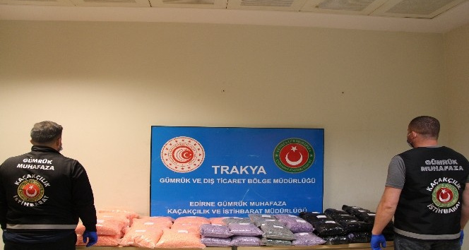 Yarım milyonu aşkın uyuşturucu hap ele geçirildi