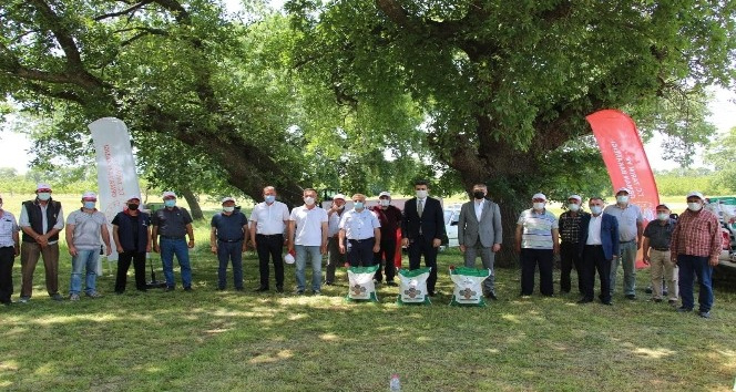 Üreticilere yüzde 75 hibe desteğiyle kuru fasulye tohumu dağıtıldı