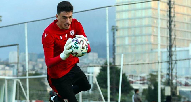 Türkiye’nin en az gol yiyen kalecisiydi, bu sezon 33 gol yedi