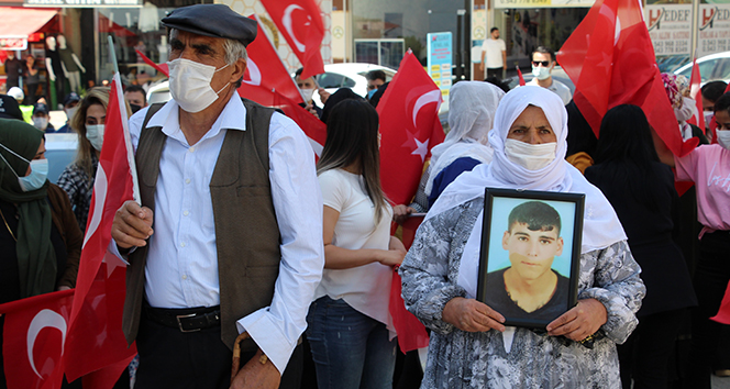 Şırnak anneleri çocuklarını HDP&#039;den istiyor