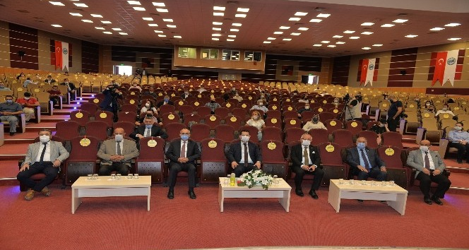 KMÜ’de "Dünya Dili Türkçe’ konferansı