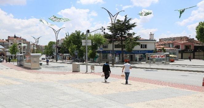 Kırşehir’de esnaf ve vatandaş kısıtlamalı son hafta sonu beklentisinde