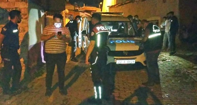 Edirne’de polis aracına saldırı