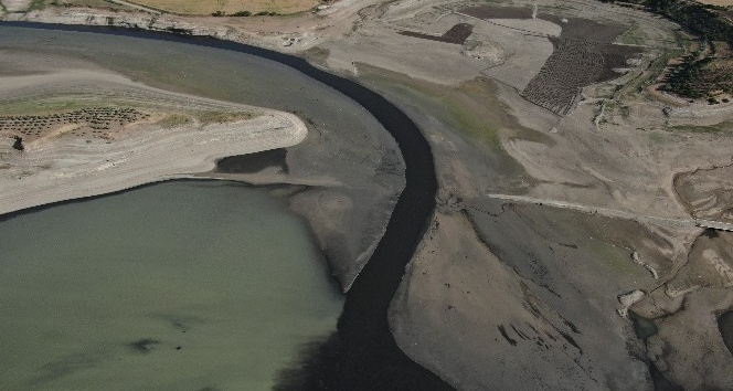 Kahramanmaraş’ta çaylar "siyah" akıyor