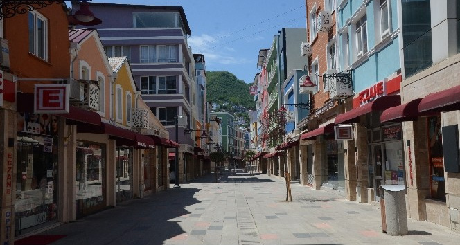Ordu sokaklarında kısıtlama sessizliği