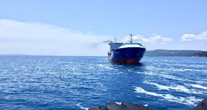 136 metrelik gemi Çanakkale’de arızalandı