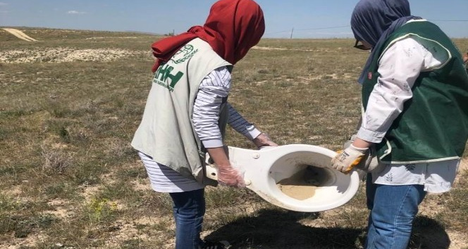 Kapadokya’da vadi içerisine atılan klozet pes dedirtti