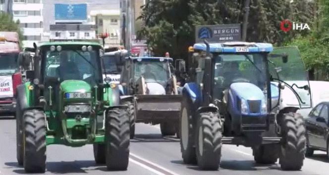 KKTC'de besiciler traktörlü eylem düzenledi