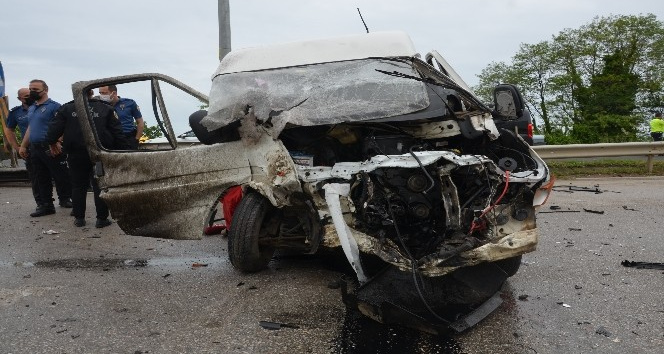 Ordu’da minibüs ile pikap çarpıştı: 12 yaralı