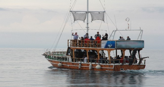 Sinop’ta gezi tekneleri hizmete başladı