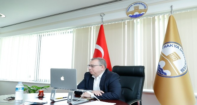 Rektör Tabakoğlu, genç hekim adaylarıyla buluştu
