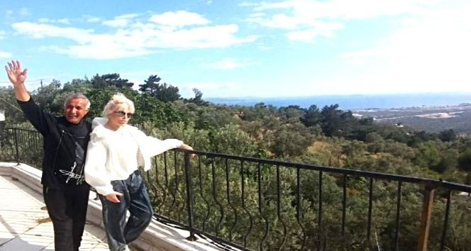 Ajda Pekkan çiftlik kurmak için Kazdağları’nda arazileri gezdi