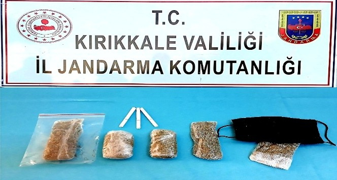 Otobüste uyuşturucu ile seyahat ederken yakalandı