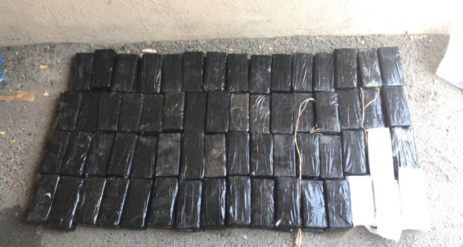 Batman’da 1 milyon lira değerinde 305 adet kaçak cep telefonu ele geçirildi