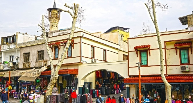 Kahramanmaraş’ta Tarihi Çarşı’nın cephesi yenileniyor