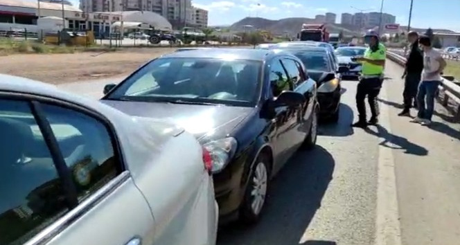 Kırıkkale’de zincirleme trafik kazası: 1 yaralı