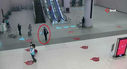 İstanbul Havalimanında yolcunun midesinde 2 kilo uyuşturucu çıktı