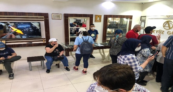 Akyüz Gümüş’te kısıtlama sonrası yoğunluk başladı