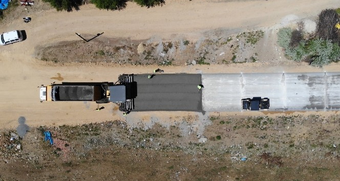 Vali Sezer: "Kilit parkede 30 köyümüze ulaşmış durumdayız"