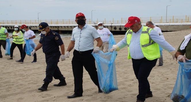 Geyikli’de sahil temizliği gerçekleştirildi