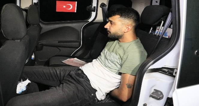 Silahlı kavgaya giderken polise denk gelen şahısların kaçışı kısa sürdü