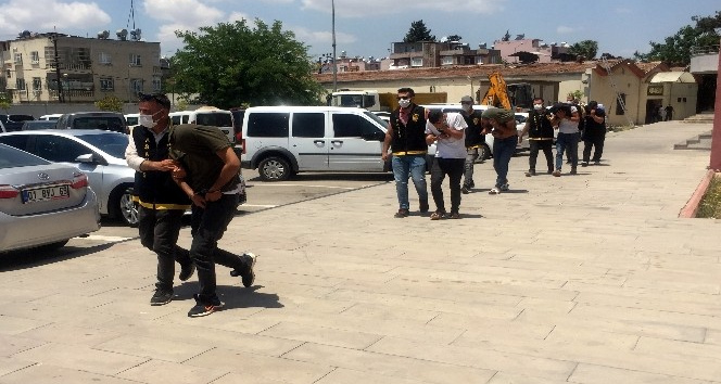 Adana’da 4 sahte polis tutuklandı