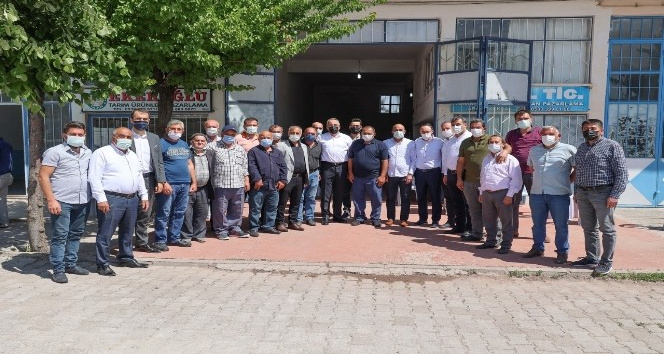 Belediye Başkanı Savran ve AK Parti İl Başkanı Kemikkıran Zahire Pazarını ziyaret etti