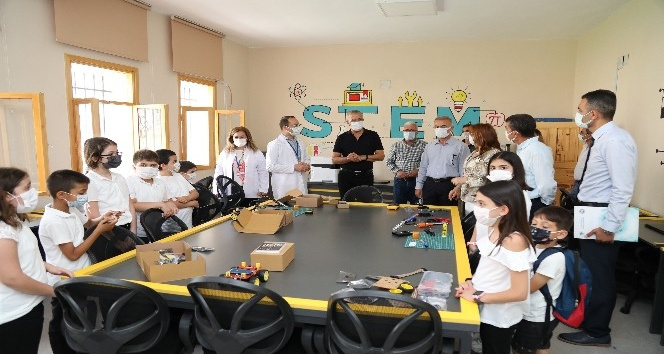 Mezitli’de Bilim Köyü öğrencilere kapılarını açtı