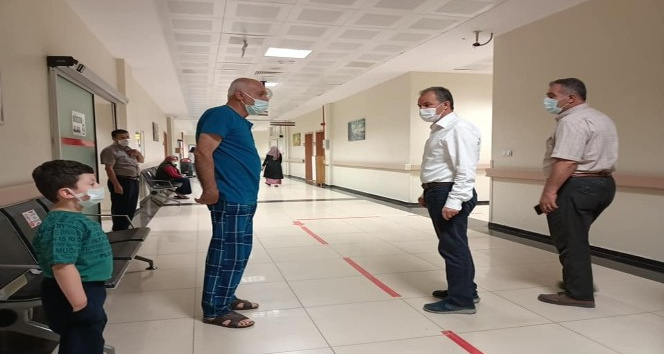 Başkan Kılınç’tan sağlıkçılara ve hastalara moral ziyareti