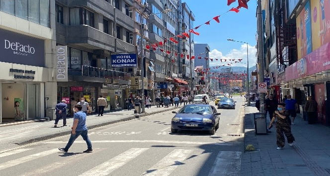 Vakaların azaldığı Zonguldak’ta vatandaşlar kurallara uyuyor