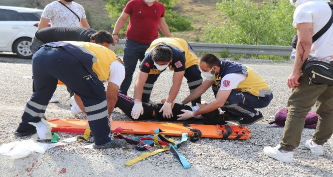 Lösemili öğrencileri taşıyan tur otobüsü devrildi: 4’ü ağır 15 yaralı