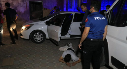 Dur ihtarına uymayan ehliyetsiz sürücü 15 kilometrelik kovalamacanın ardından yakalandı