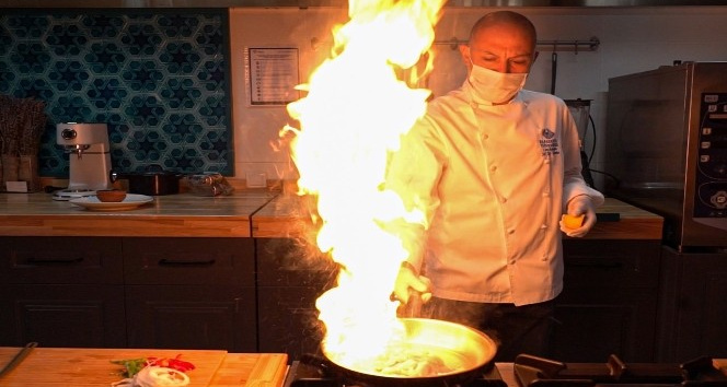 Kapadokya Üniversitesi, aşçılık atölyeleri ile öğrencilerin kariyerine ışık tutuyor