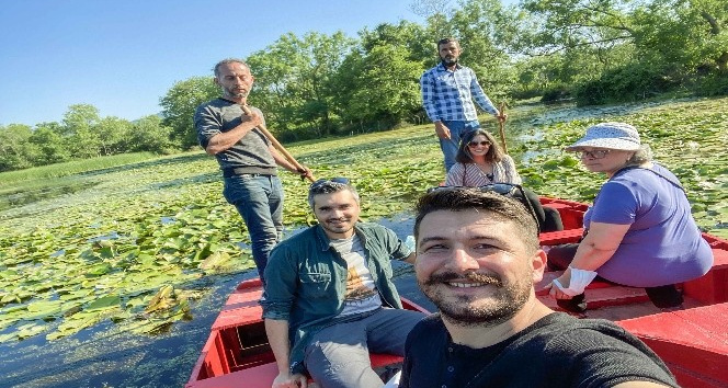 Aslıhan Gürbüz ayıyı biberonla besledi