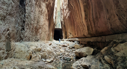 Bin esirin yaptığı Titus Tüneli gezginlerin gözdesi