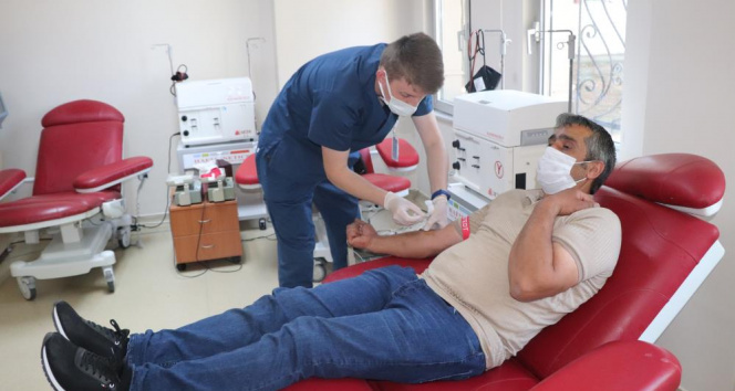 Prof. Dr. Gökhan Tolga Adaş: 'Düzenli kan verme bir nevi sağlıktır'