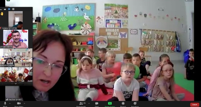 Kırşehirli öğrenciler mektuplaşarak dil gelişimi sağlıyor