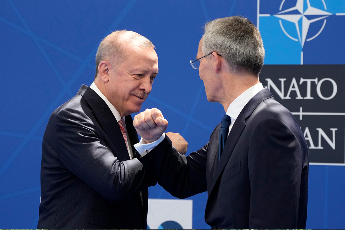 Cumhurbaşkanı Erdoğan, Stoltenberg tarafından resmi olarak karşılandı
