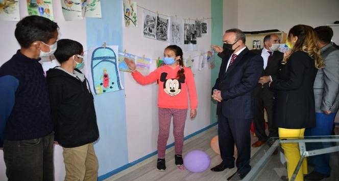 Köy okulunda görsel sanatlar atölyesi açılışı yapıldı