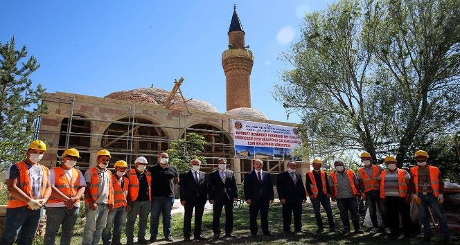 Tarihi Akkoyunlu mirası, Ferahşad Bey Camii’nde çalışmalar yılsonu tamamlanacak