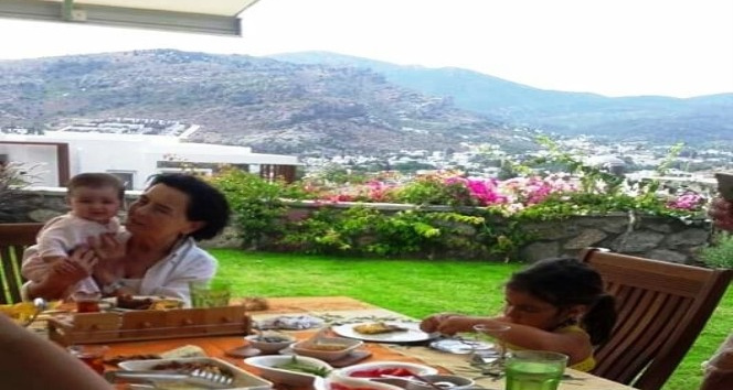 Fatma Girik Bodrum’a veda ediyor