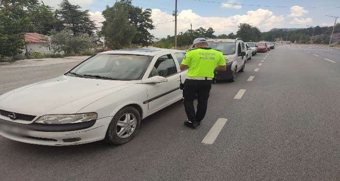 Burdur’da 172 sürücüye ceza yazıldı, 11 sürücünün de ehliyetine el konuldu