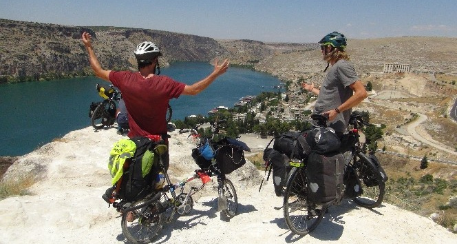 Bisikletle dünya turu yapan Avrupalılar Türkiye’ye hayran kaldı
