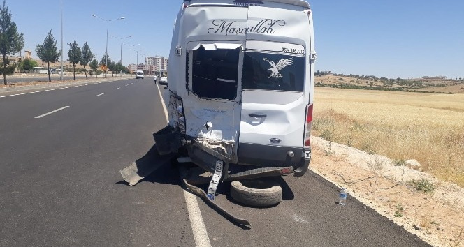 Mardin’de pikap öğretmen servisi ile çarpıştı: 7’si öğretmen 9 yaralı