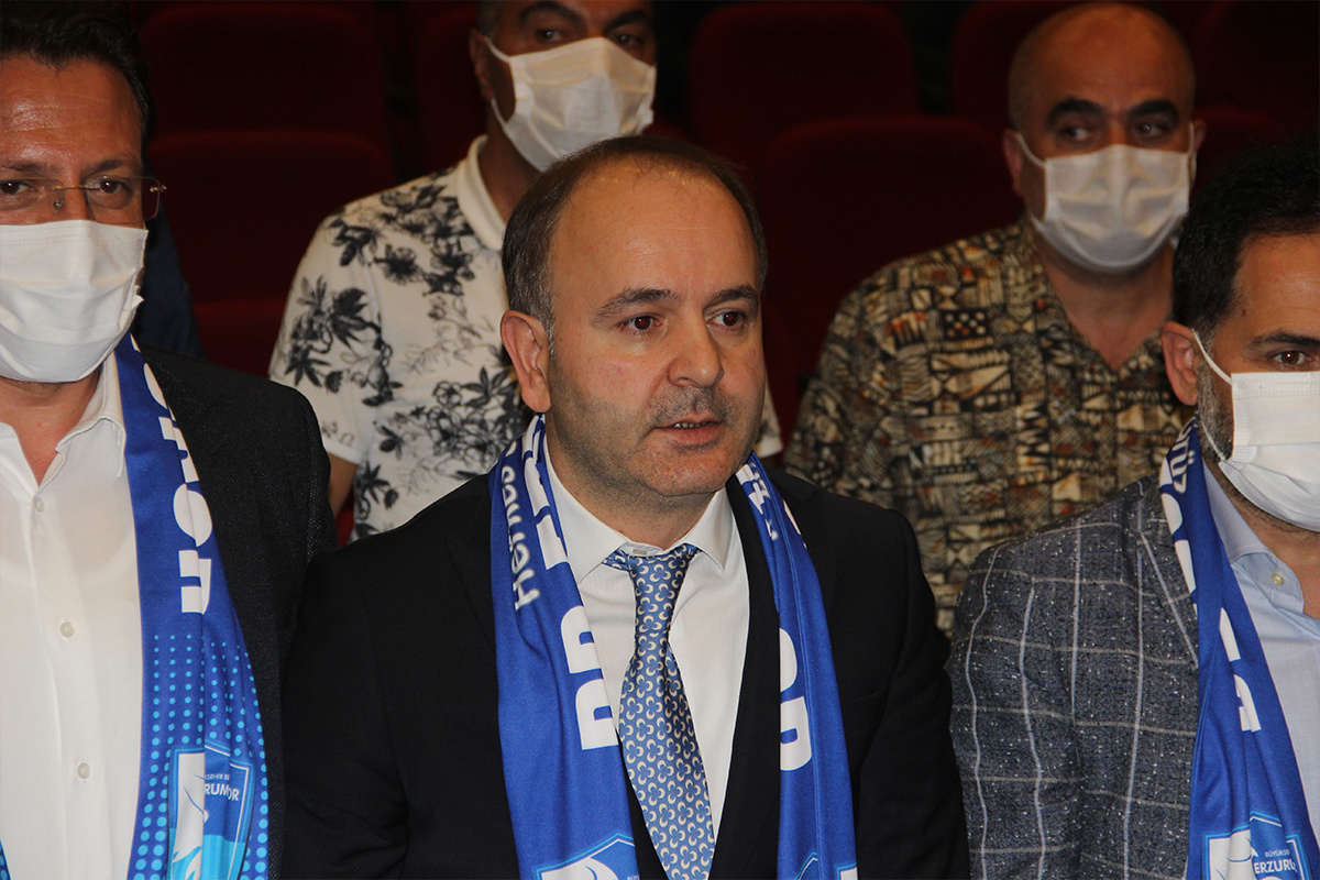 BB Erzurumspor&#039;da Başkan Ömer Düzgün yeniden seçildi